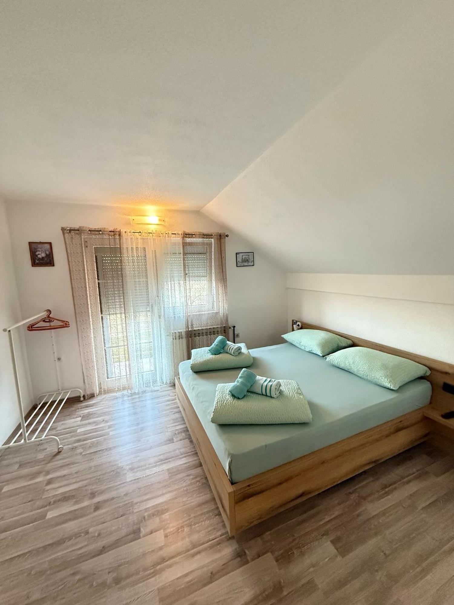 Apartments Marija Vrelo Korenicko Luaran gambar