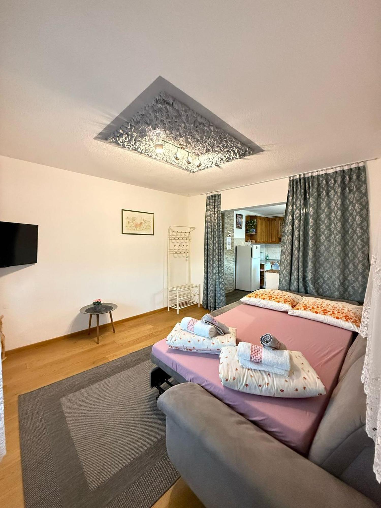 Apartments Marija Vrelo Korenicko Luaran gambar